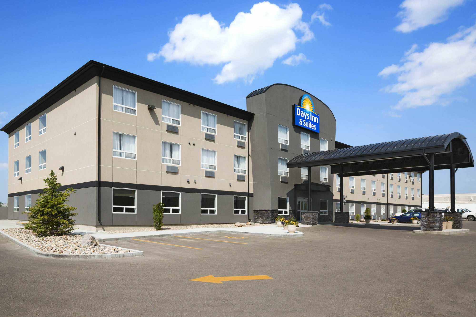 Days Inn & Suites By Wyndham Yorkton Exterior photo